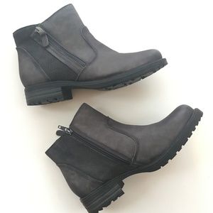 Leather Earth boots